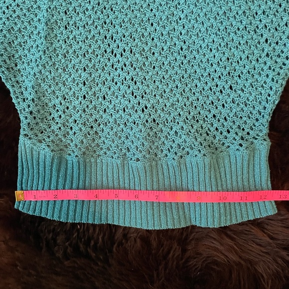 Chic Teal Open-Knit Women's Short Sleeve Shirt - Picture 6 of 8